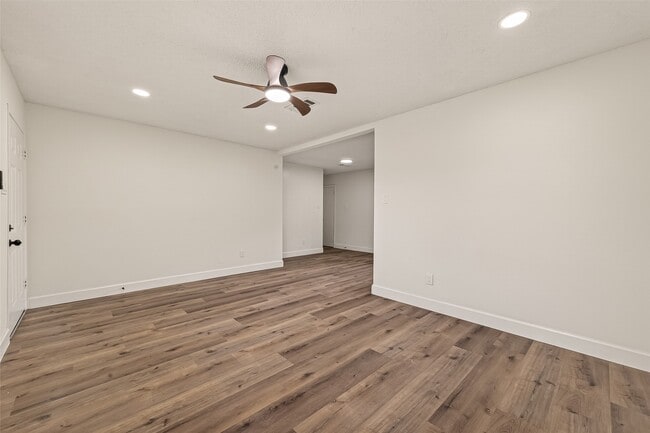 Building Photo - 148 W Whitney St