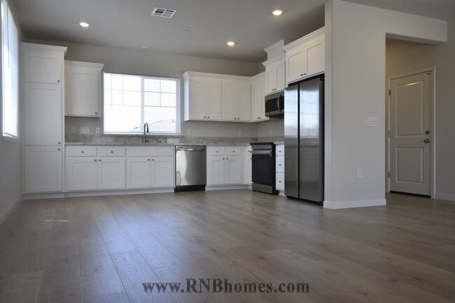 Building Photo - 3921 Slurry St