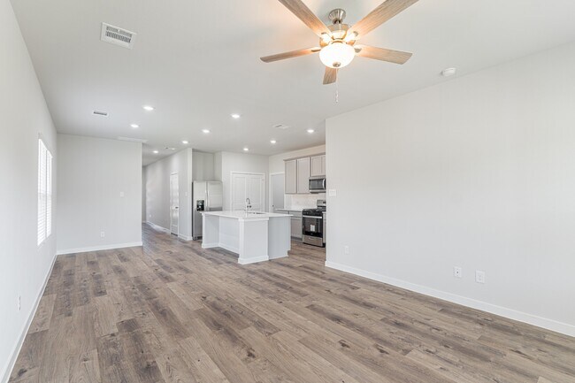 Building Photo - 134 Alset Dr