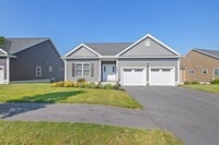 Building Photo - 98 Front Nine Dr