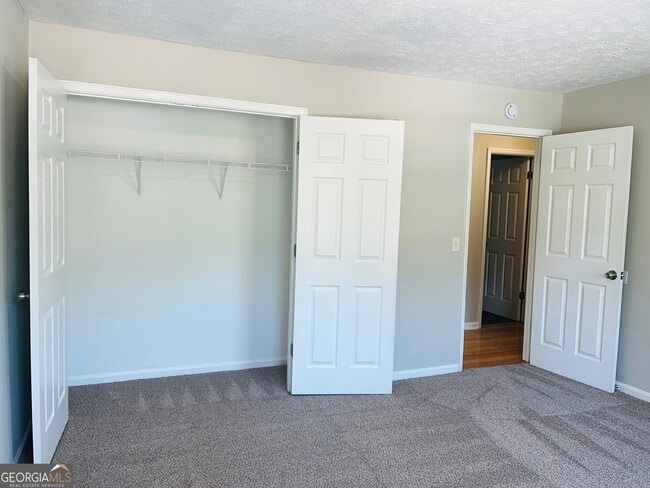 Building Photo - 605 Wilburn Ave