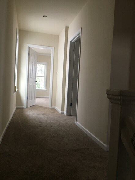 Building Photo - 2102 Marshall Ave
