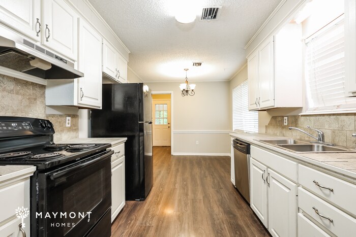 Building Photo - 4725 Satinwood Rd