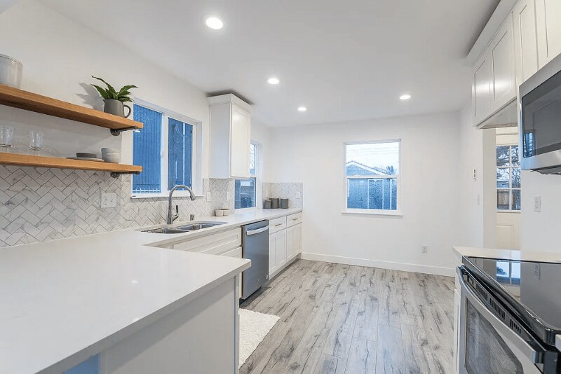 Building Photo - 1018 E 56th St