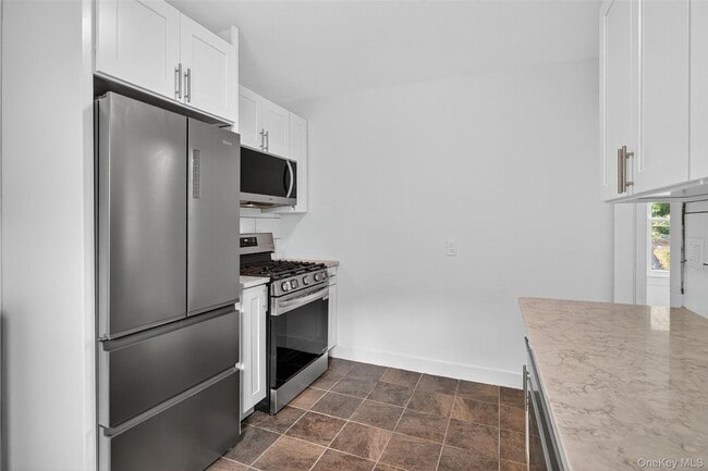 Building Photo - 23 Ann St