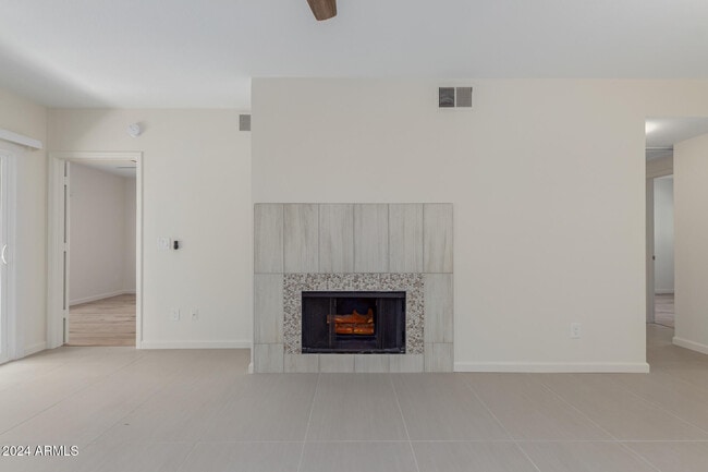 Building Photo - 9450 E Becker Ln