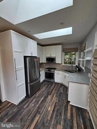 Building Photo - 1369 Park Garden Ln