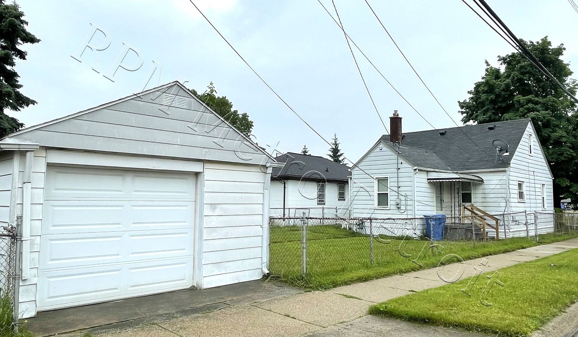 Building Photo - 8203 Paige Ave