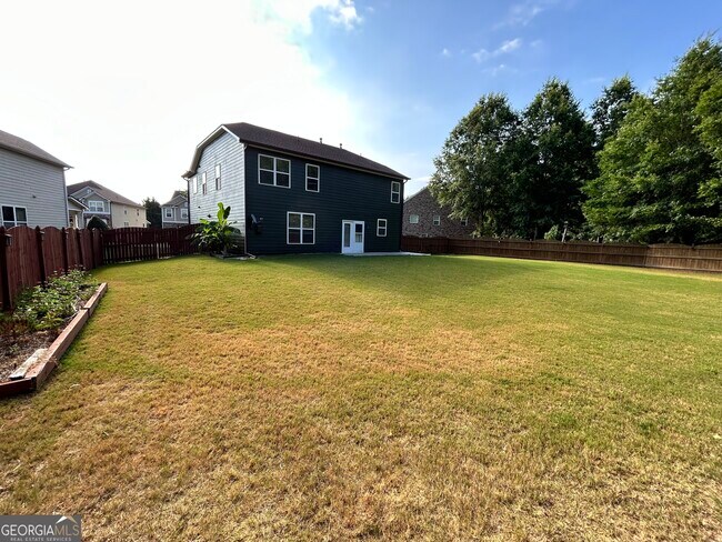 Building Photo - 3640 Dalwood Dr