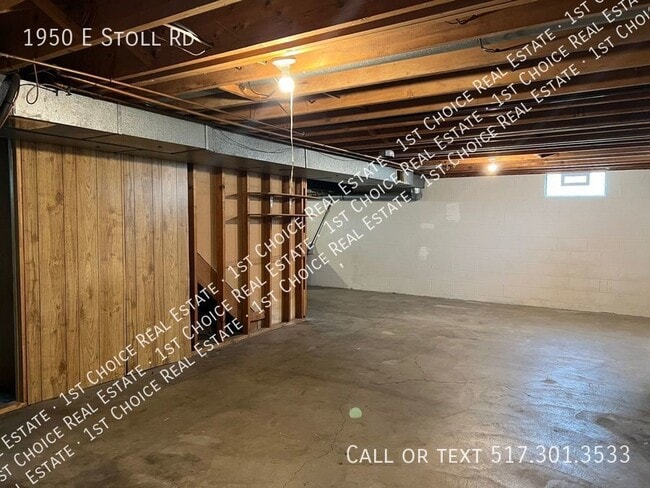 Building Photo - 1950 E Stoll Rd