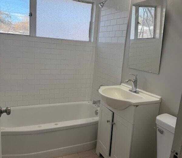 Building Photo - 4340 Buchanan St