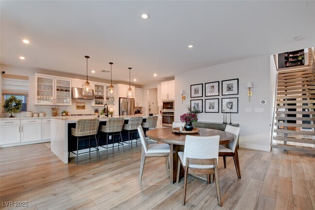 Building Photo - 9702 Starlight Ridge Ave