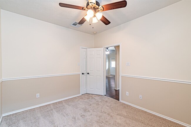 Building Photo - 17911 Serene Shore Dr
