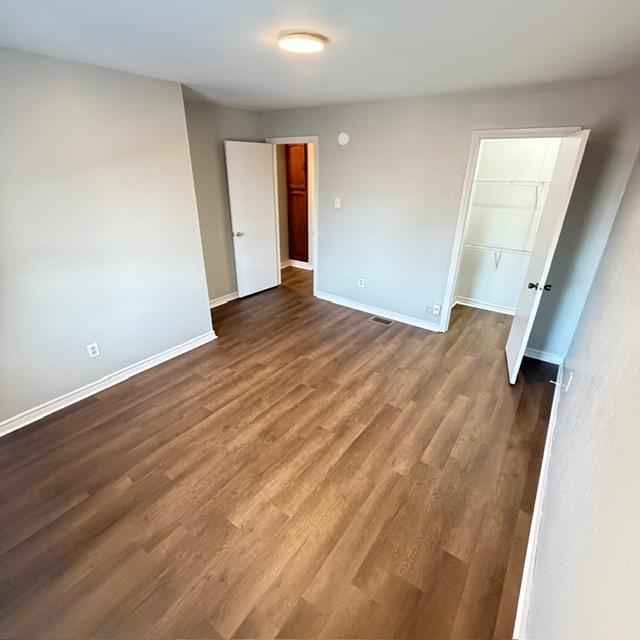 Building Photo - 708 Champion Ct