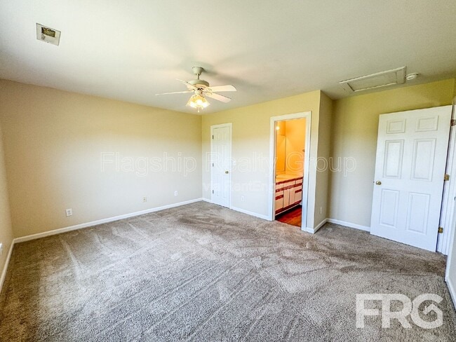 Building Photo - 5180 Deveron St