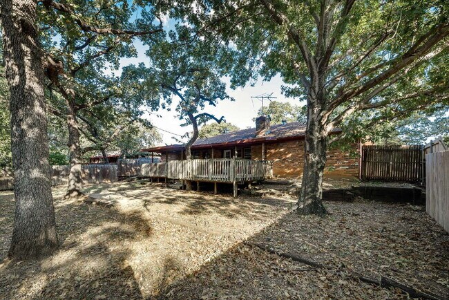 Building Photo - Great 3-2-2 in North Richland Hills surrounded by mature trees