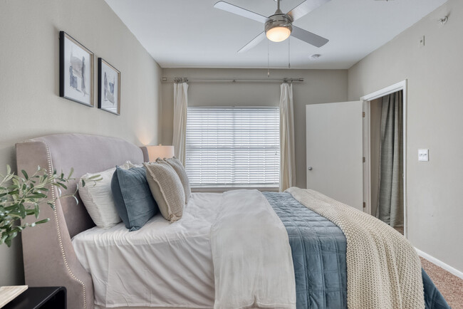 The Highline apartments — community photo - The Highline