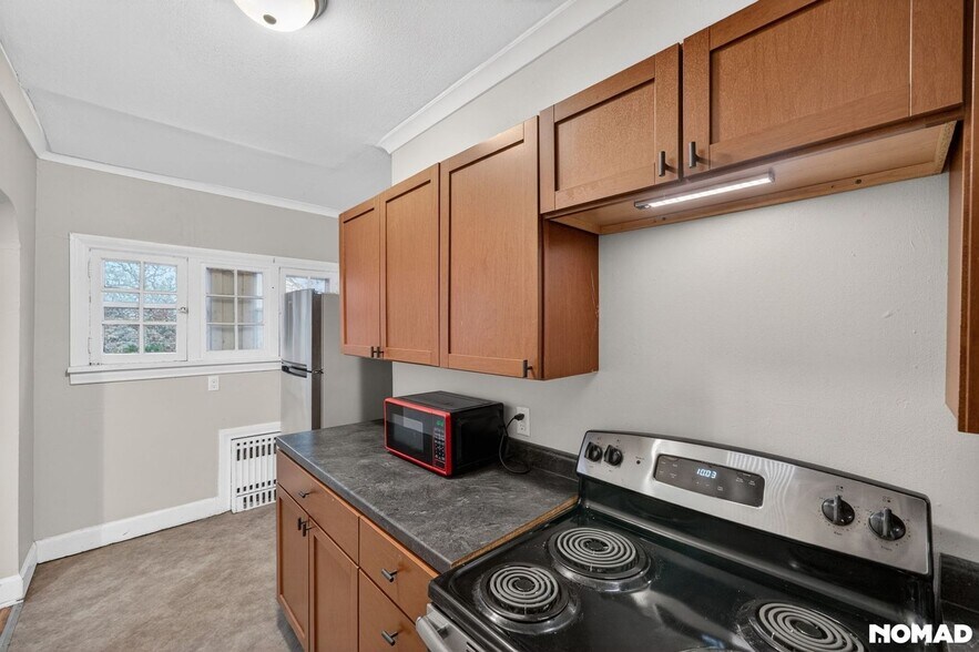 Building Photo - 1614 Arlington Ave