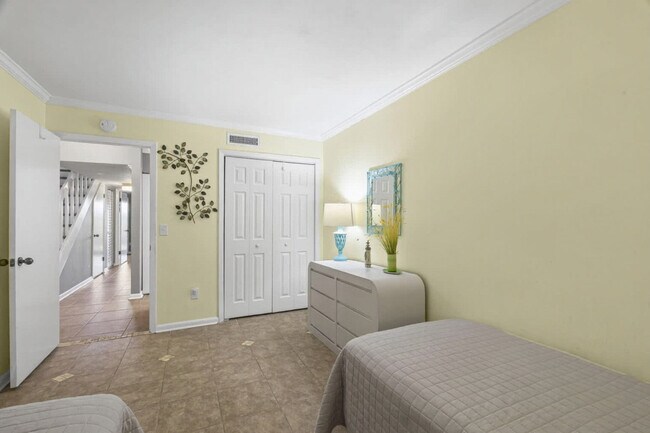 Building Photo - 890-A1A A1A Beach Blvd