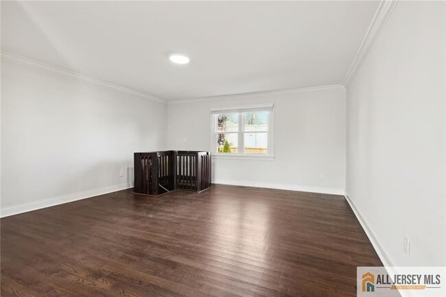 Building Photo - 2227 Lewis Pl