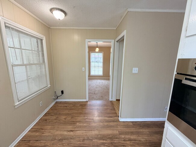 Building Photo - 3 Bedroom/2 Bath Home in Valdosta