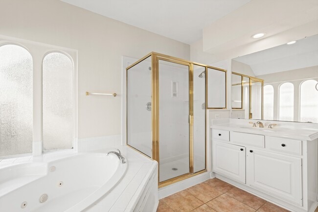 Building Photo - 5819 Brook Bend Dr