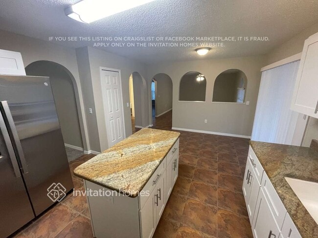 Building Photo - 24933 Ravello St