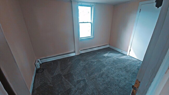 Building Photo - 12 Gray Ave