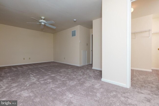 Building Photo - 411 Old Lincoln Hwy