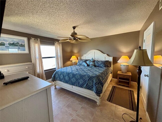 Building Photo - 3100 Ocean Shore Blvd