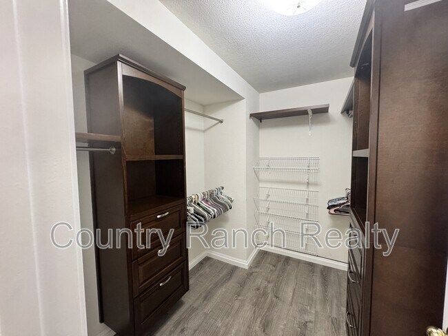 Building Photo - 2184 Emerald River Cir