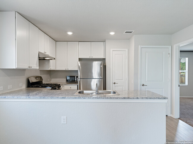 Building Photo - 7231 Rosada Way