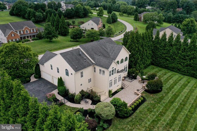 Building Photo - 602 Corsair Ct