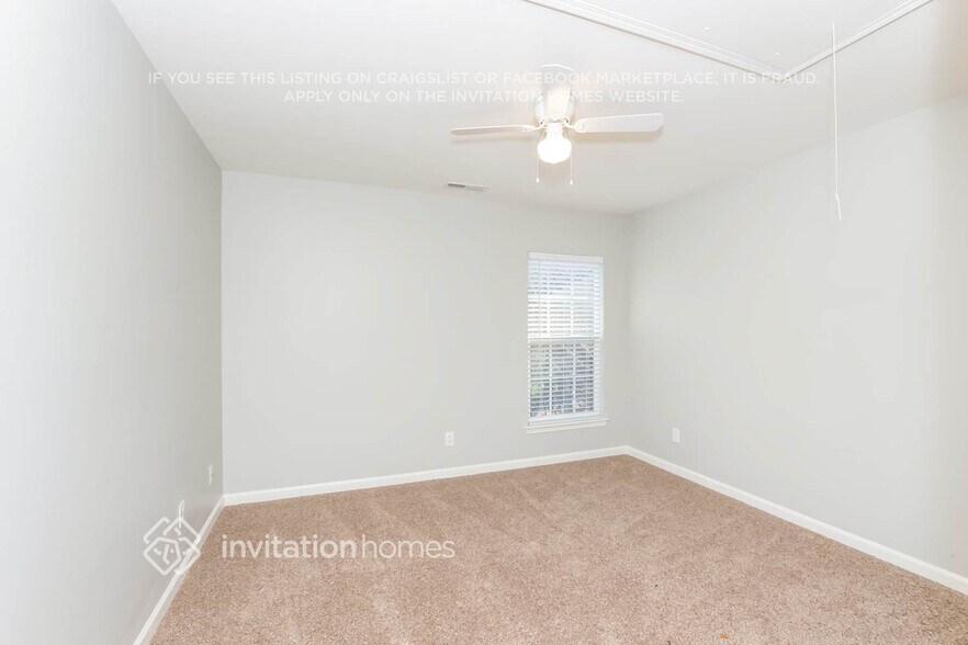 Building Photo - 403 Amersham Ln