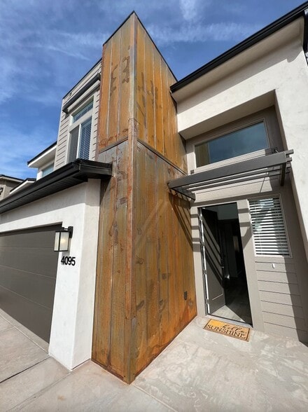 Building Photo - 4095 Phobos Ln