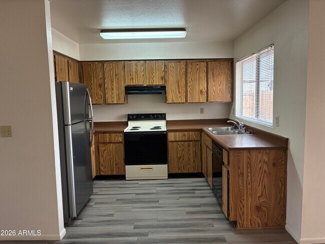 Building Photo - 7215 W Vogel Ave