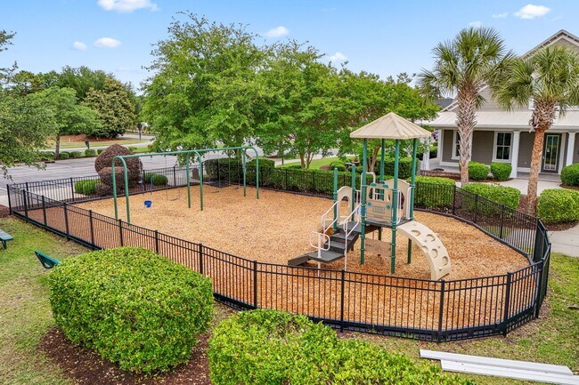 Building Photo - 1339 Bermuda Grass Dr