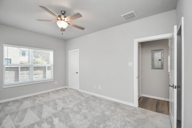 Building Photo - 23823 Cumberland Ridge Dr