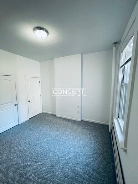 Building Photo - 40 Newton St