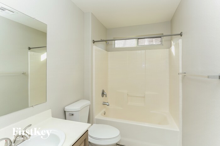 Building Photo - 9720 N Fast Elk St