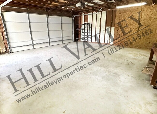 Building Photo - Two Bedroom Home - East Side Location