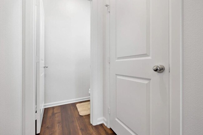 Building Photo - Eco-Friendly 3BR Home in Palmdale