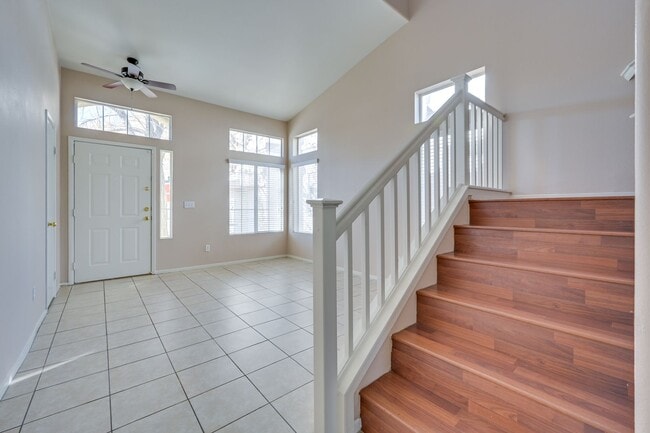 Building Photo - NW!! POOL!!!! GATED!!! Com. Park!!! Low Maintenance desert landscape front Yard. New Carpet!! Ups...