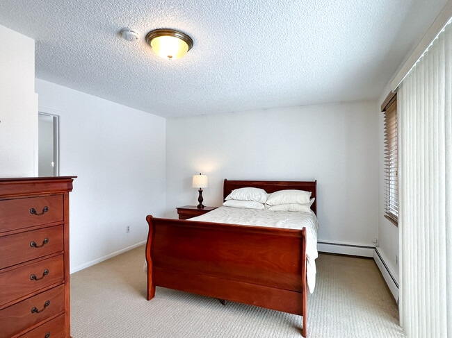 Building Photo - 4714 Mills Dr