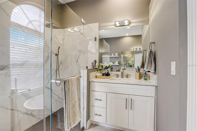 Building Photo - 23338 Dinhurst Ct