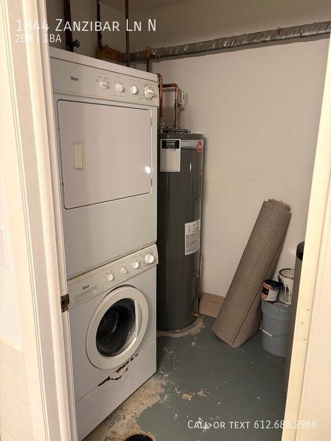 Building Photo - 1844 Zanzibar Ln N