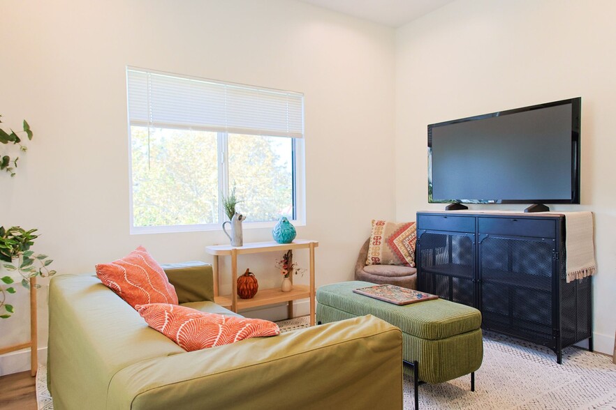 Building Photo - NEW CONSTRUCTION 1 BED + 1 BATH APARTMENTS IN HIGHLAND PARK - MOVE IN SPECIAL!