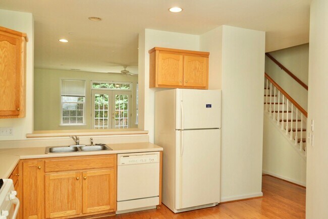 Building Photo - 1119 Somer Chase Ct