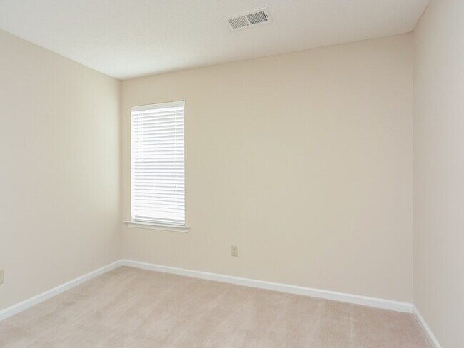 Building Photo - 5408 Hidden Meadows Dr