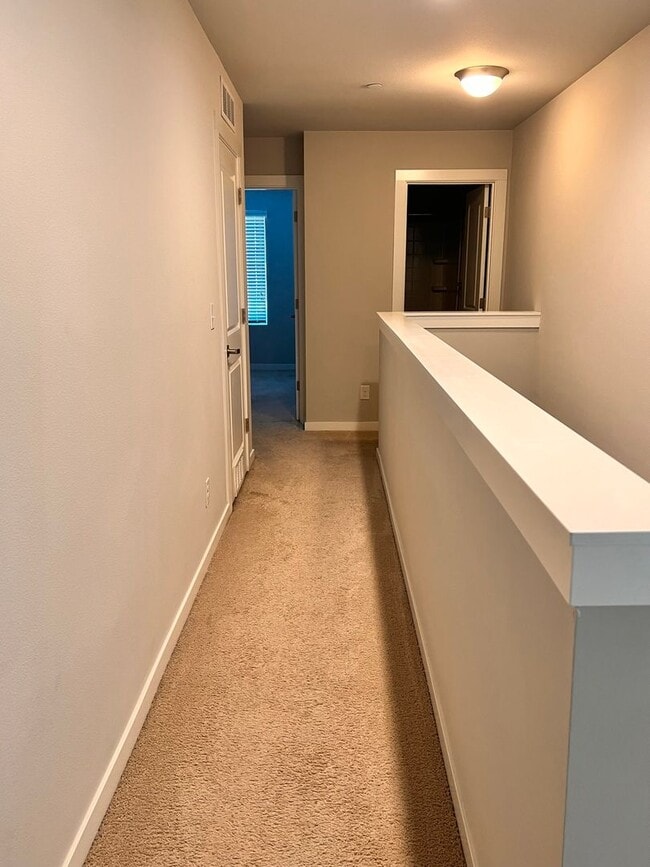 Building Photo - 3Bd/3Ba Lynnwood Townhouse